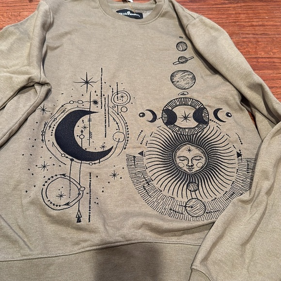 NWOT BLIND ROOSTER Embroidered Front Sweatshirt - Elmwood / Celestial men’s: MED - Picture 3 of 3